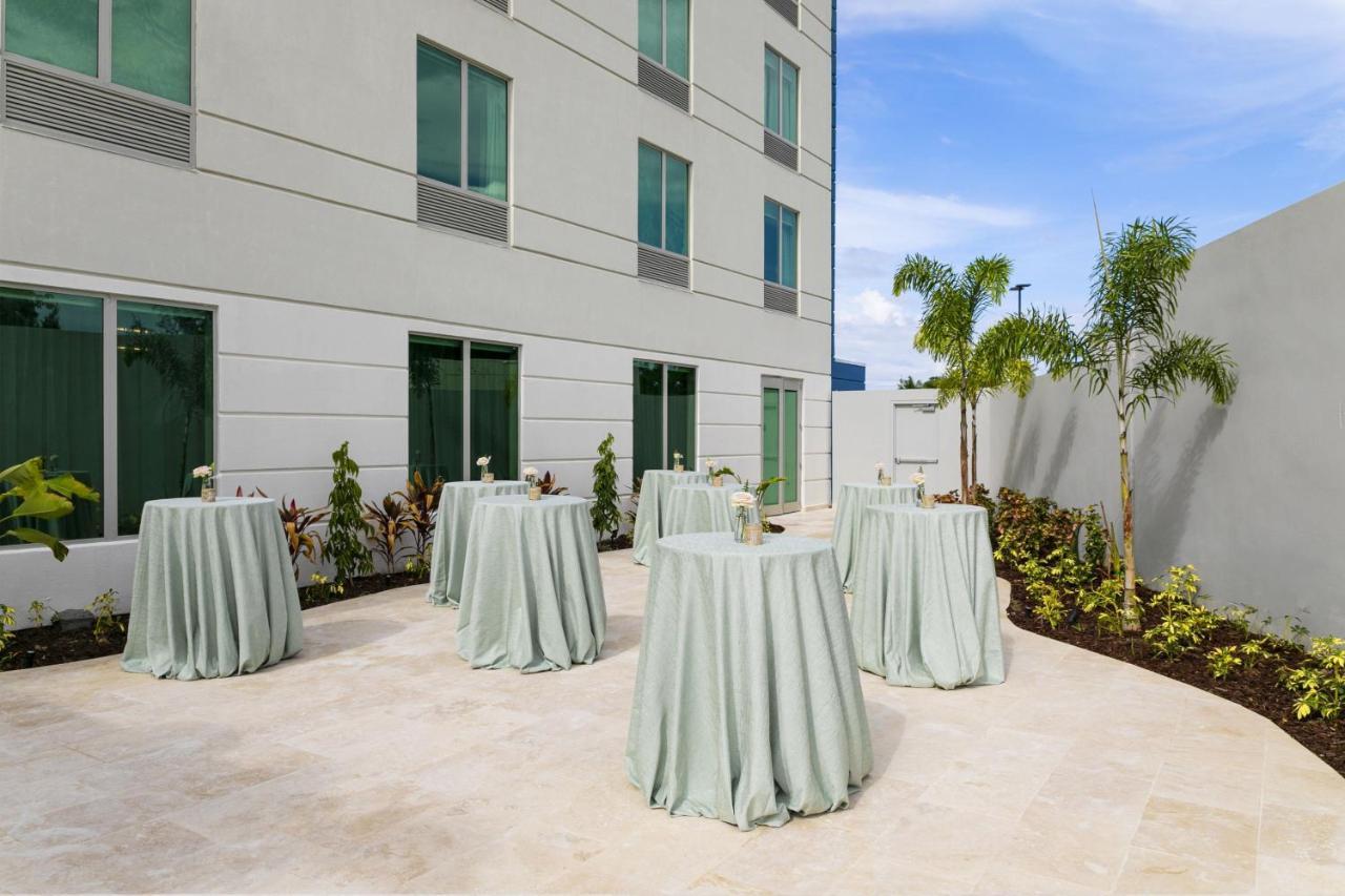 Fairfield By Marriott Luquillo Beach ภายนอก รูปภาพ